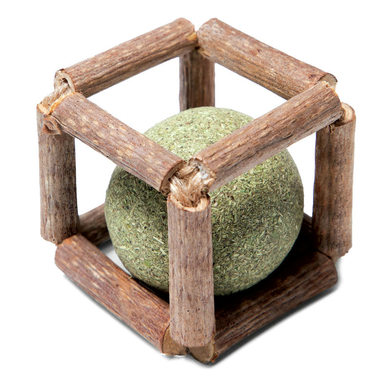 Игрушка для кошек из мататаби "Куб с кошачьей мятой", 40мм, серия NATURAL, Triol